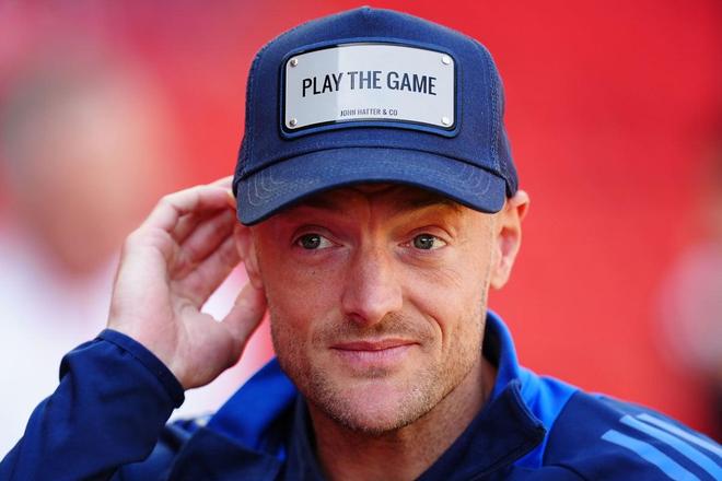 39岁瓦尔迪重返英冠：从草根到冠军，这次他带YouTube来